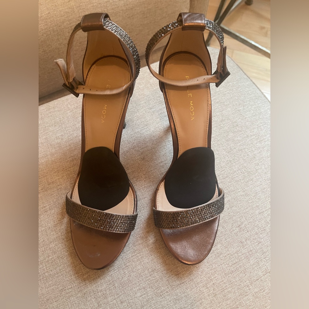 Pelle Moda Heel Sandals
